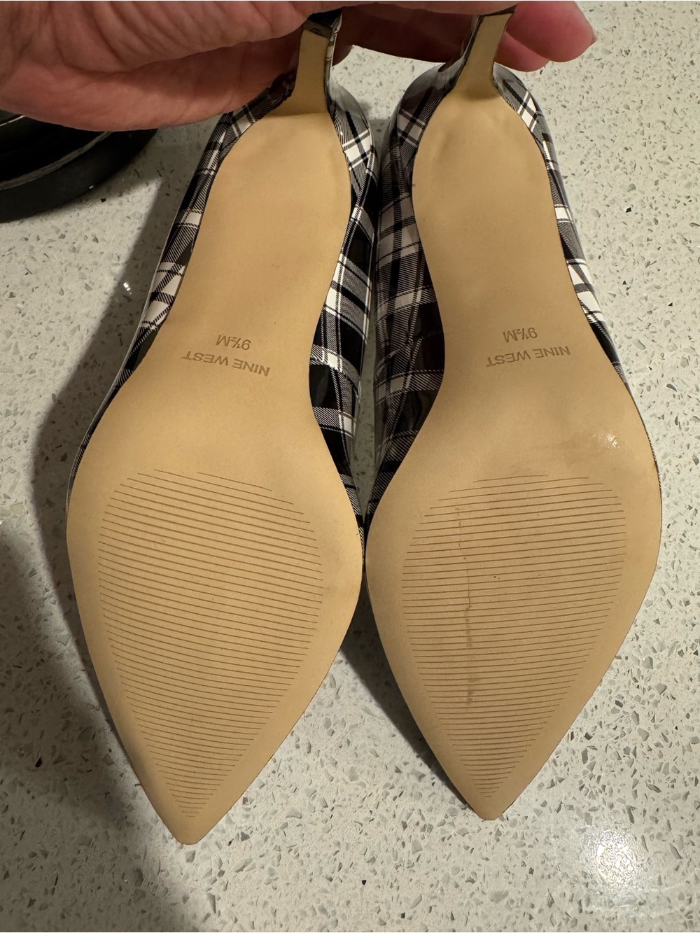 Nine West Women’s Black & White Plaid Pumps NWOT - Picture 4 of 5